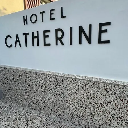 فندق Catherine 2*