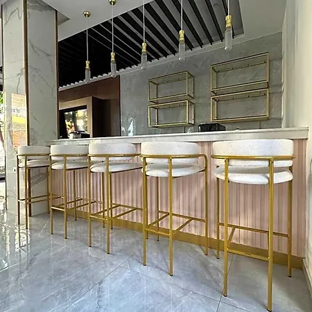 Hotel Catherine 2*