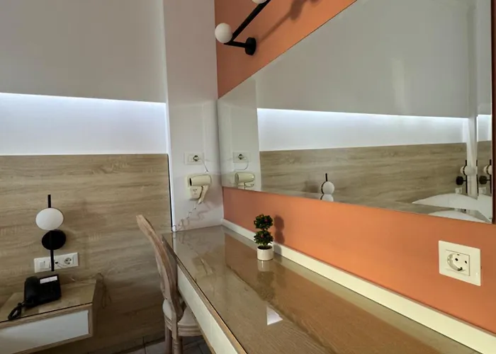 Catherine Città di Kos